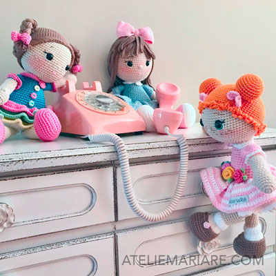 Imagem de uma Boneca MariaRê de Crochê